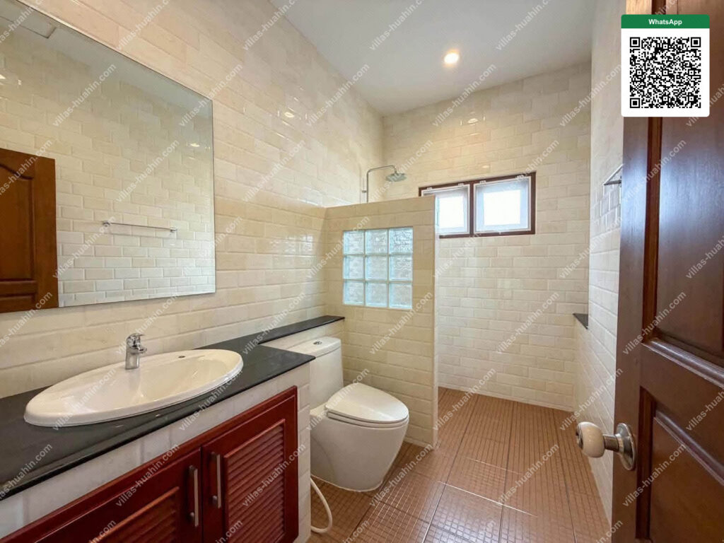Spacious Pool House for Rent in Samor Prong Soi 8, Hua Hin