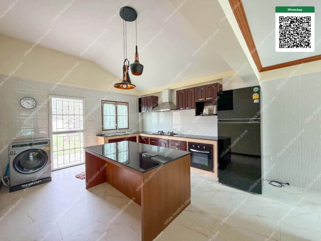Spacious Pool House for Rent in Samor Prong Soi 8, Hua Hin